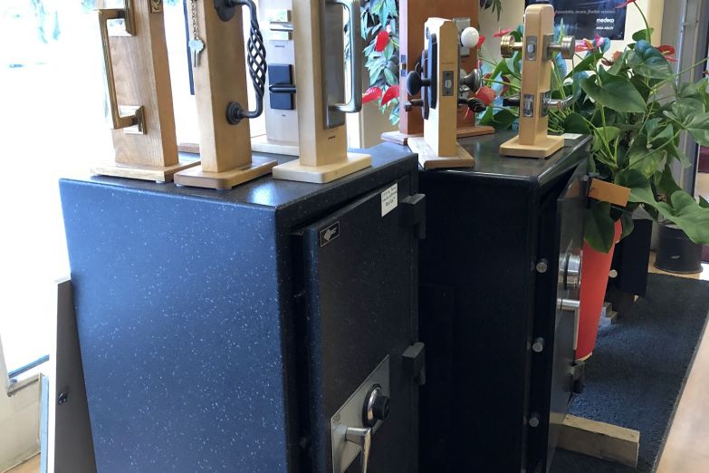 Showroom safes